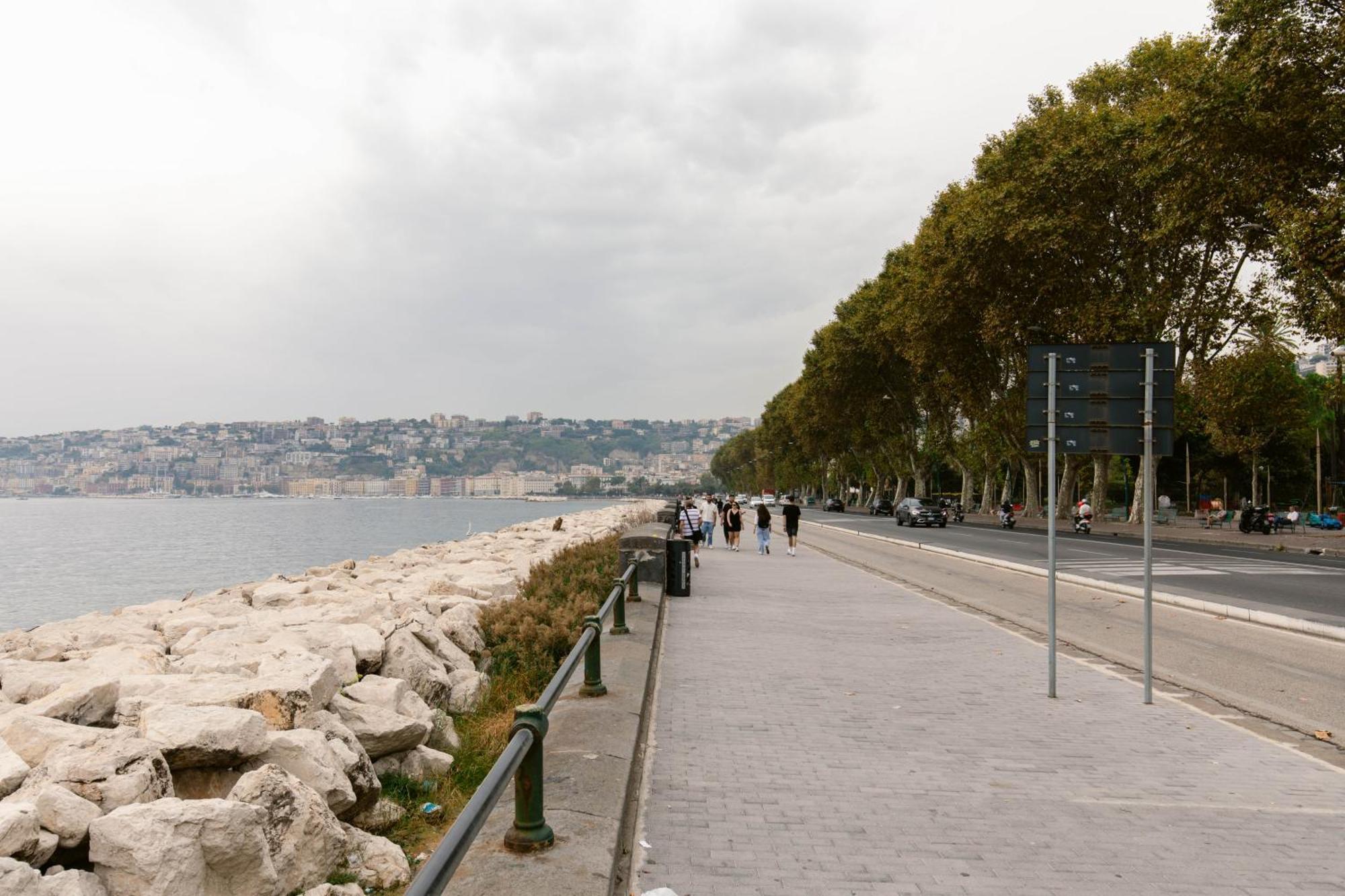 Calaba Chiaia Apartman Nápoly Kültér fotó
